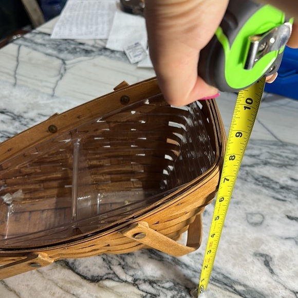 Longaberger vegetable basket with plastic divided liner 1991 - Picture 8 of 8